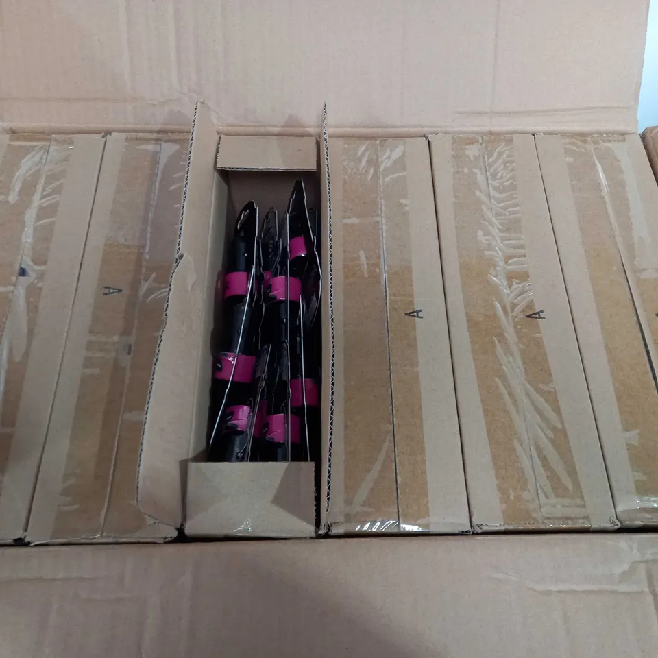 BOX OF APPROXIMAL 150 PATCH PANDA USB CAR CHARGERS IN PINK  
