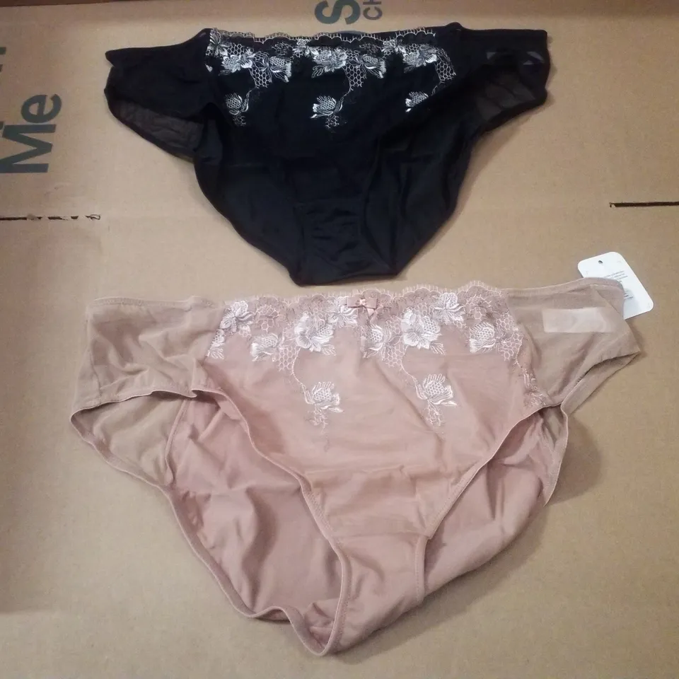 BOX CONTAINING APPROXIMATELY 13 BRAND NEW PACKS OF PRETTY SECRETS BLACK & ALMOND LIBBY BRIEF 2PK - SIZE 22