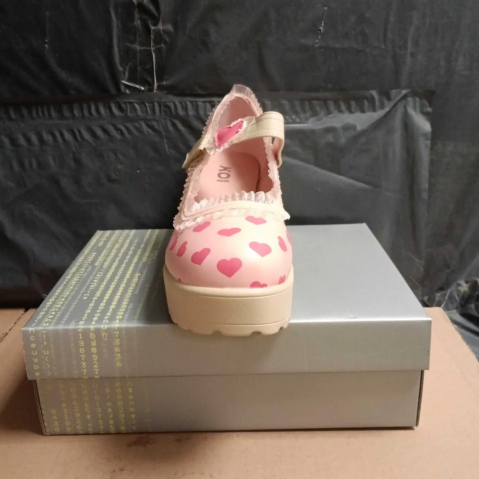 KOI MELANIE SWEETHEART MARY JANE SHOES PINK SIZE 9