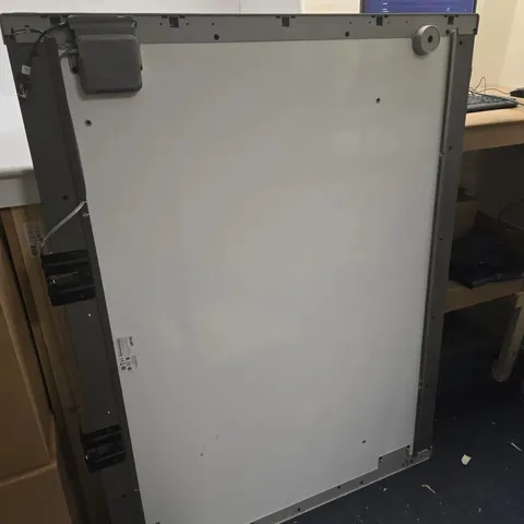 SMART TECHNOLOGIES SB660 64-INCH INTERACTIVE SMART BOARD