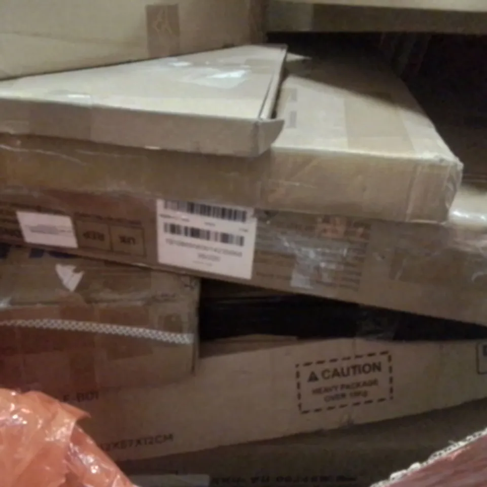 PALLET CONTAINING VARIOUS ASSORTED BOXED HOUSEHOLD ITEMS TO INCLUDE: DISTILLERY, TOILET SAFETY RAILS, GAZEBO AND LOTS MORE UNMARKED BOXED ITEMS 