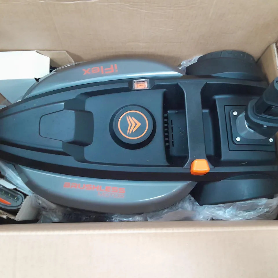 BOXED YARD FORCE IFLEX 12V MOWER & GRASS TRIMMER 