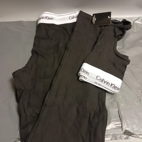 BOXED CALVIN KLEIN LADIES CROP TOP AND LEGGINGS SET BLACK SIZE M