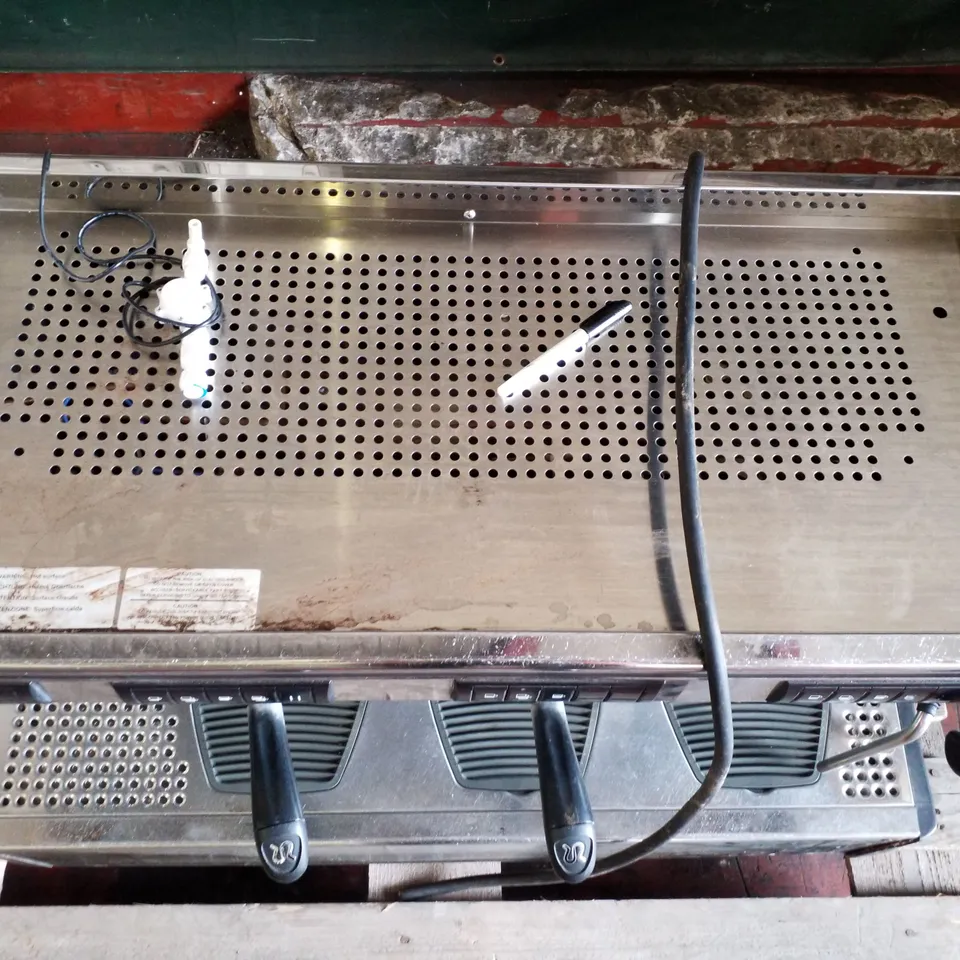 RANCILIO RAN7-3 COMMERCIAL 3 GROUP BARRISTA COFFEE MACHINE 