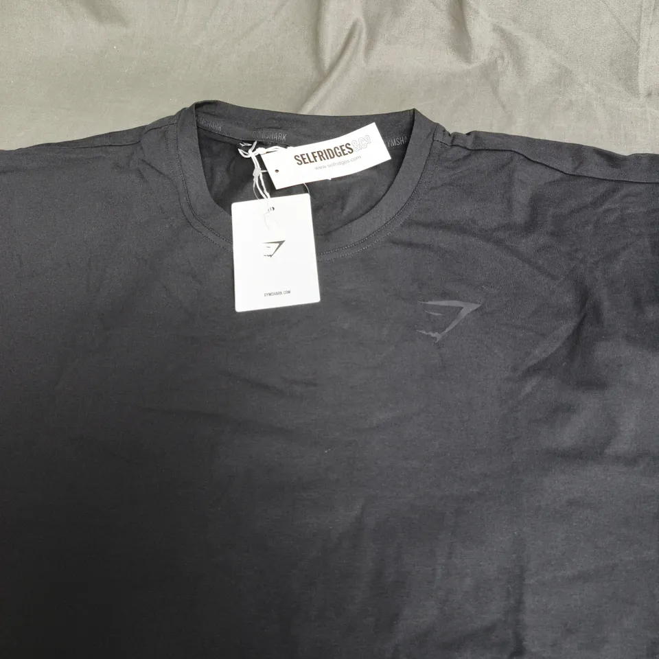 GYMSHARK T-SHIRT – LARGE