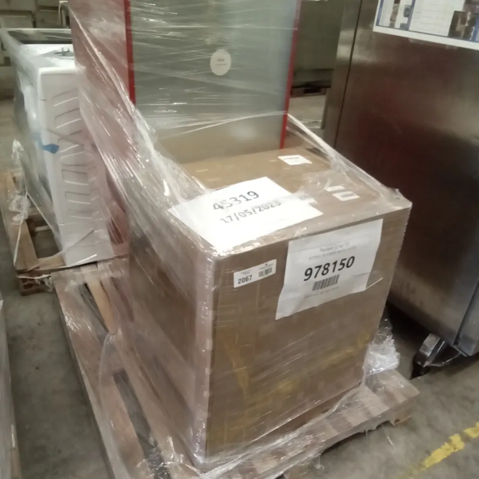 MXMOONAN FOOD DEHYDRATOR 16 TRAYS -1350W COMMERCIAL FOOD DEHYDRATOR MACHINE AND HISENSE RR220D4ARF 52CM FREESTANDING RETRO FRIDGE