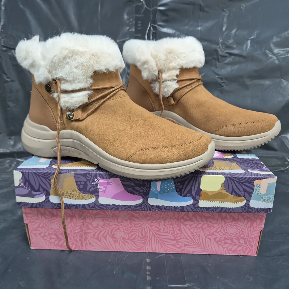 BOXED PAIR OF SKECHERS GO WALK BOOTS IN CHESTNUT SIZE 6