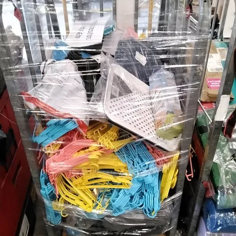 ASSORTED CAGE OF HOUSEHOLD ITEMS TO INCLUDE HANGERS, KIDS TOYS, TRAYS ETC - CAGE NOT INCLUDED 