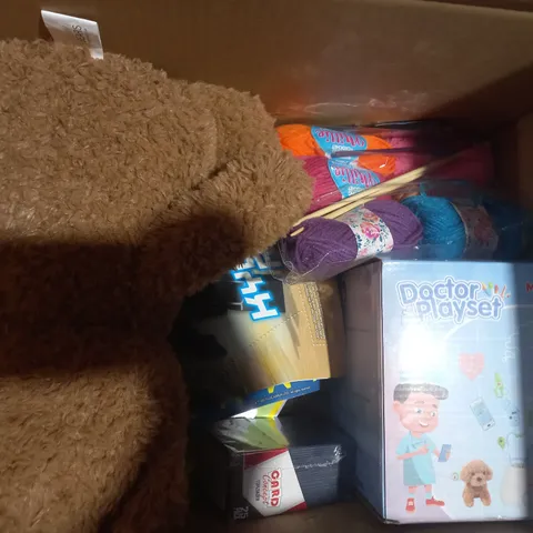 BOX OF APPROXIMATELY 10 ASSORTED TOYS AND GAMES TO INCLUDE 5 SECOND RULE GAME, DREAM SEEKERS BELLA, ETC