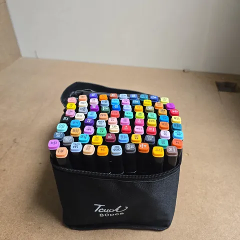 80-PIECE COLOUR MARKER SET IN BLACK ZIP CASE