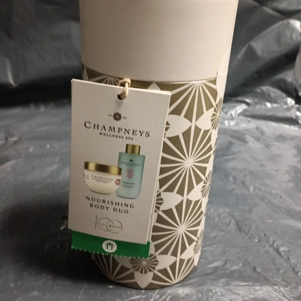 CHAMPNEYS NOURISHING BODY DUO GIFT SET
