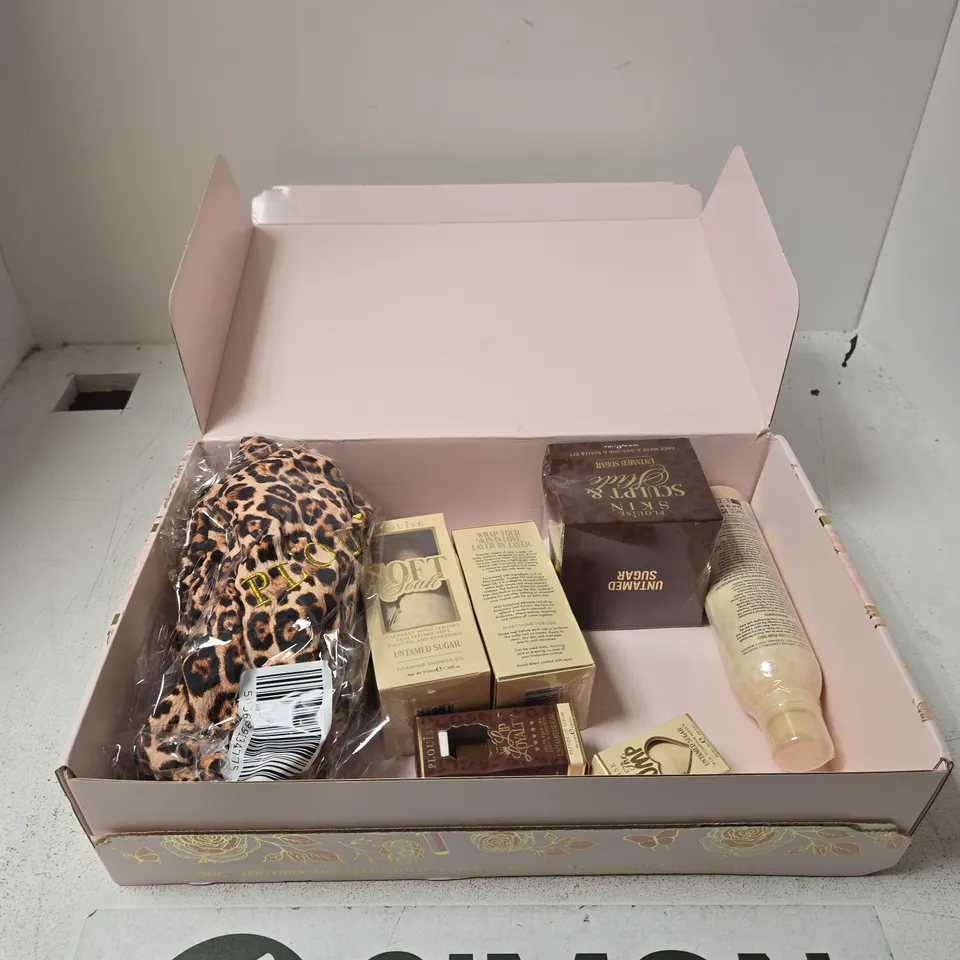 P LOUISE MAKEUP GIFT SET IN FLORAL PINK BOX