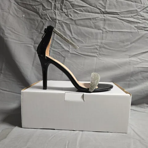 BOXED PAIR OF WHERE'S THAT FROM OPEN TOE STILETTO HEEL SANDALS IN BLACK W. DIAMANTE EFFECT SIZE EU SIZE 39