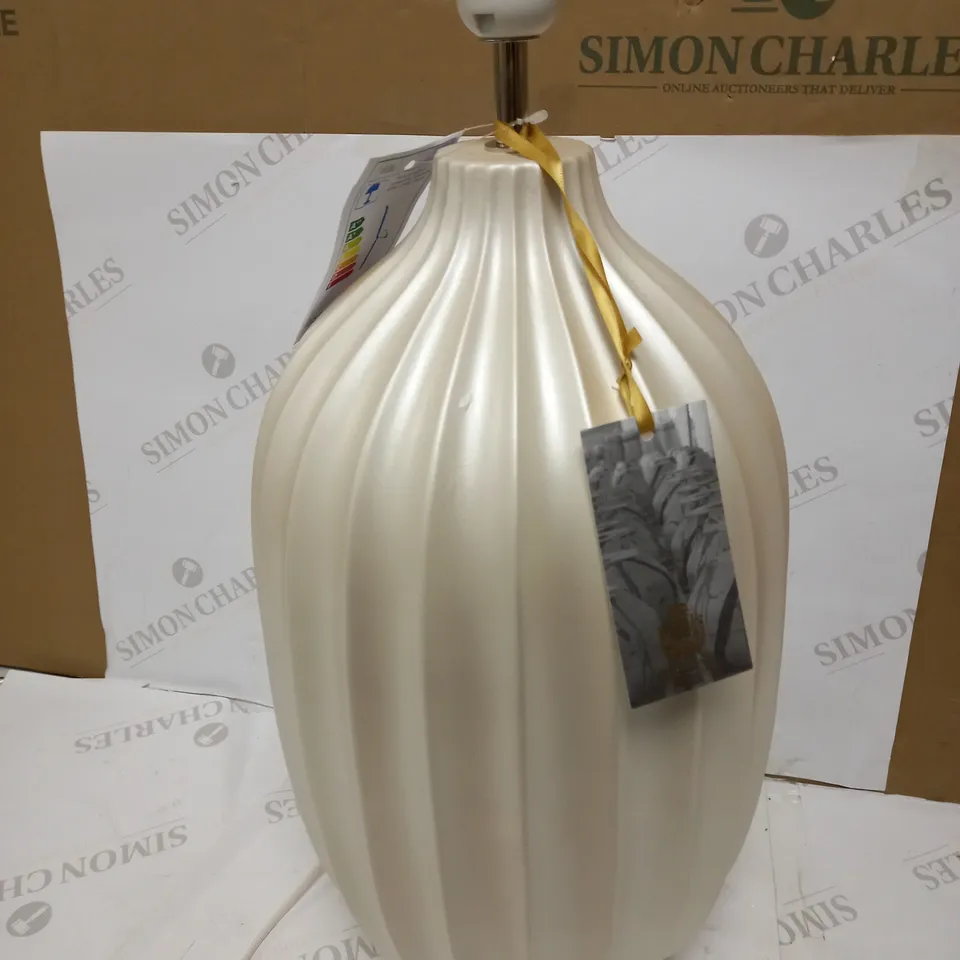 DAR LIGHTING ANELLE LARGE TABLE LAMP - POLISHED CERAMIC