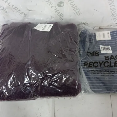 LARGE QUANTITY OF ASSORTED CLOTHING TO INCLUDE ZIP FLEECE, TOP, ETC