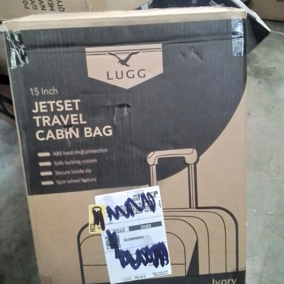 BOXED 15 INCH JETSET CABIN TRAVEL CASE IN IVORY