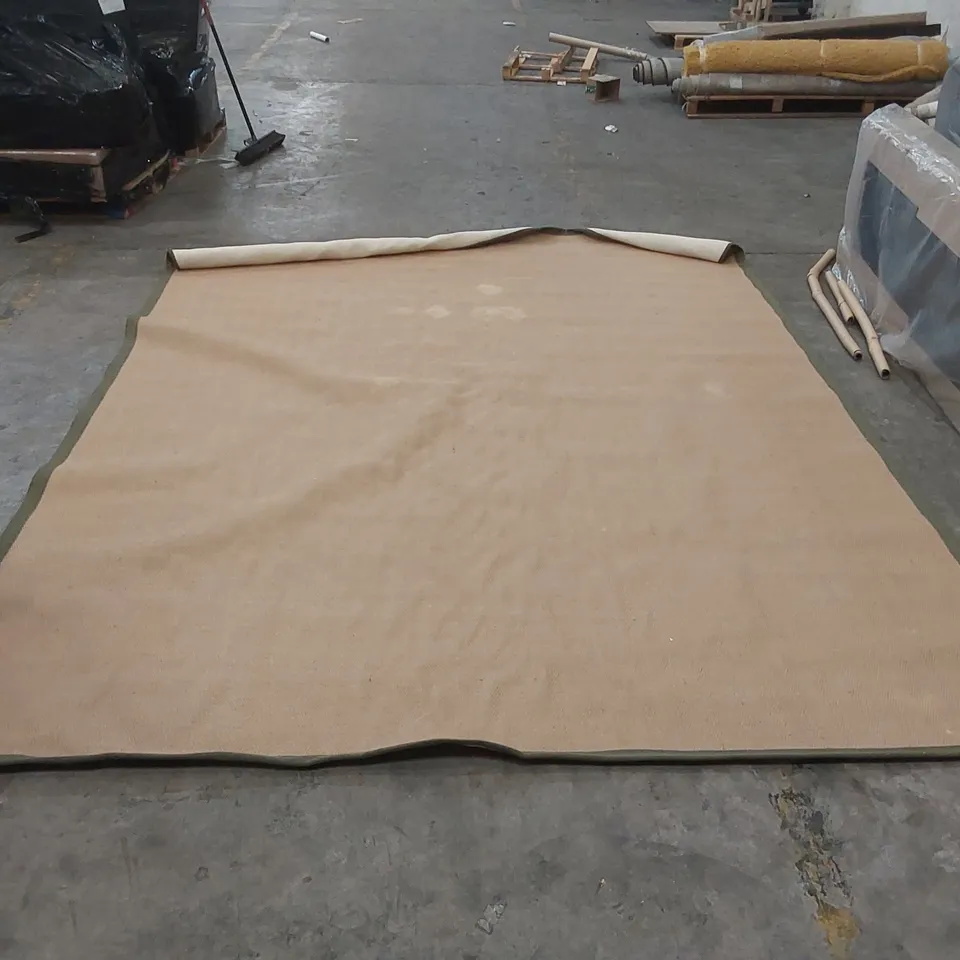 QUALITY DESIGNER AREA RUG - APPROXIMATELY 394 x 299cm