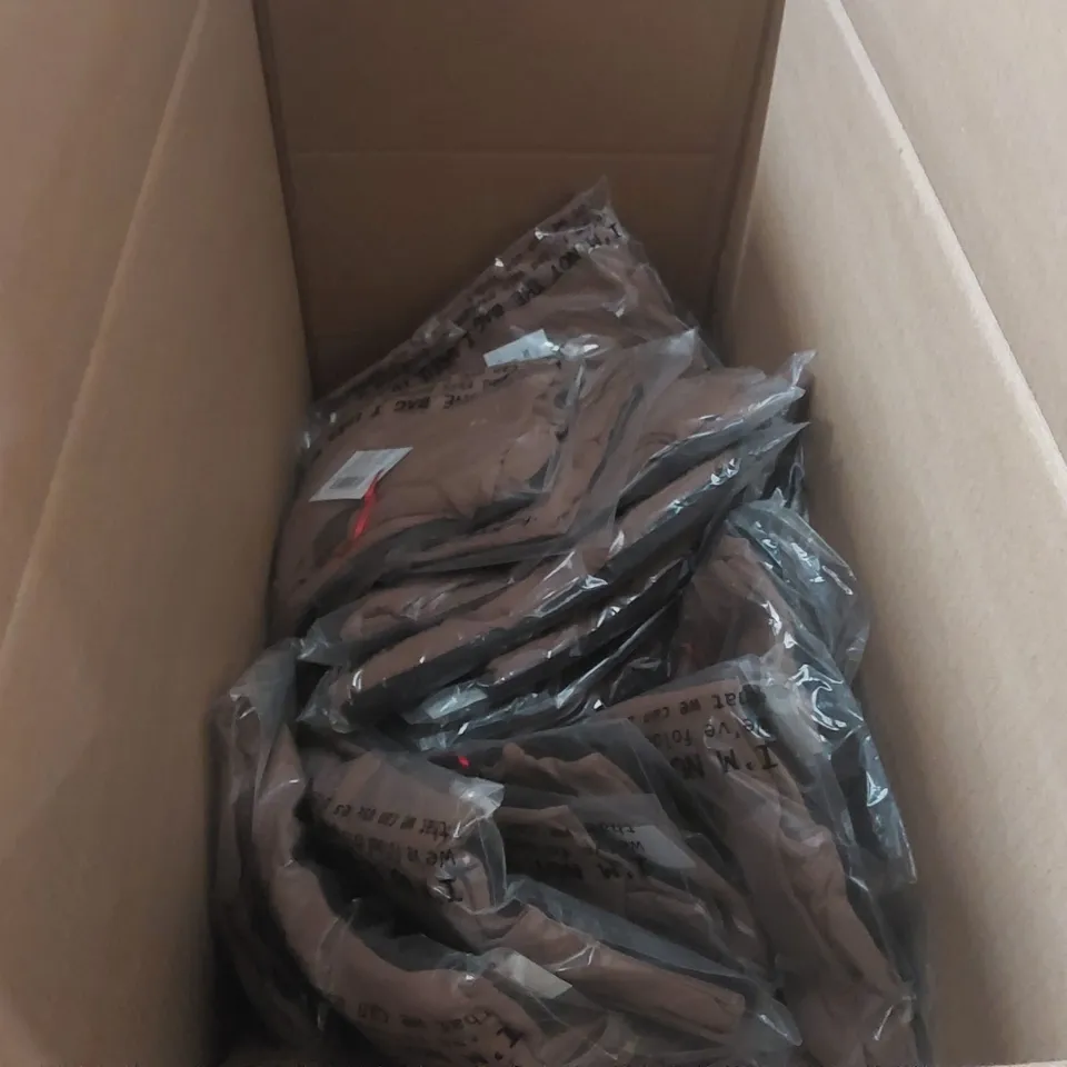 BOX CONTAINING APPROXIMATELY 23x PAIRS OF BRAND NEW MAGISCULPT BLACK/COFFEE RACER BODY - SIZE 14