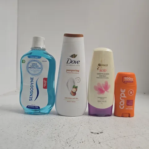 APPROXIMATELY 15 ASSORTED COSMETIC ITEMS INCLUDING VARIOUS MAKES AND BRANDS - COLLECTION ONLY
