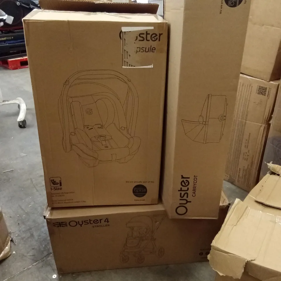 BOXED OYSTER 4 STROLLER SET; INCLUDES STROLLER, CARRYCOT AND CAR SEAT (4 BOXES)