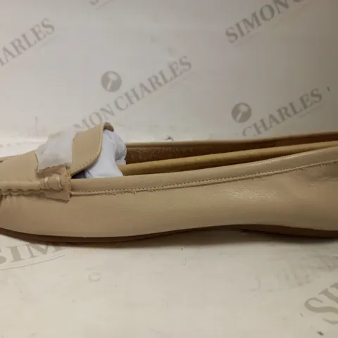 BRAND NEW DUNE LONDON GEORGAS LOAFERS ECRU SIZE 7