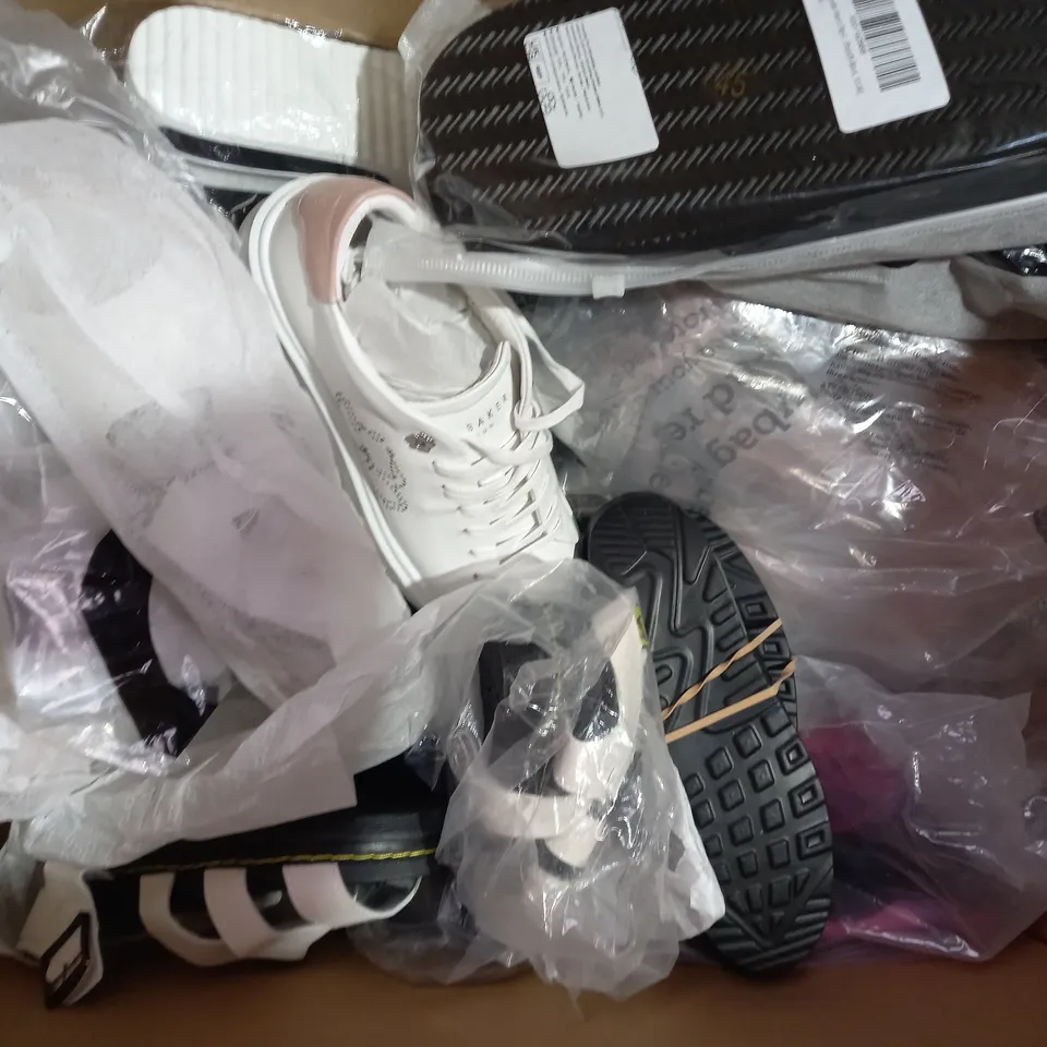 BOX OF APPROXIMATELY 15 ASSORTED PAIRS OF SHOES IN VARIOUS STYLES & SIZES TO INCLUDE NEW BALANCE, ARCHIES, ZU ZHIYE, ETC