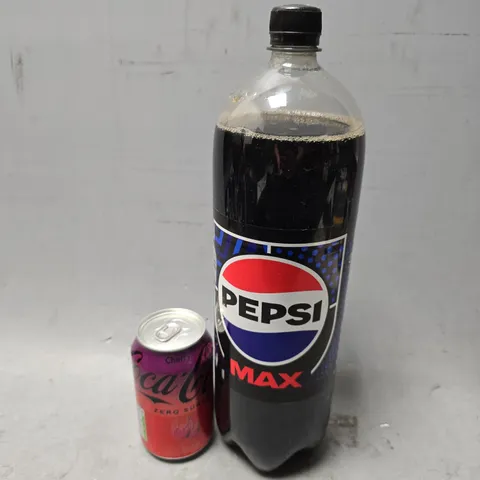 APPROXIMATELY 5 ASSORTED DRINKS ITEMS TO INCLUDE - PEPSI MAX , COCA COLA ZERO SUGAR CHERRY 