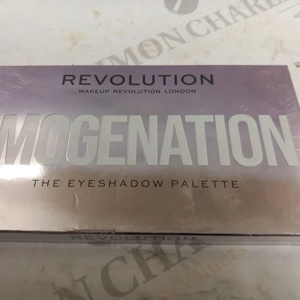 APPROXIMATELY 5 REVOLUTION MAKEUP REVOLUTION LONDON IMOGENATION THE EYESHADOW PALETTE