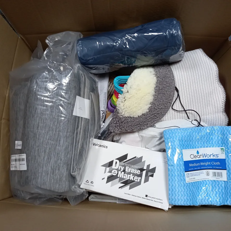 APPROXIMATELY 20 ASSORTED ITEMS TO INCLUDE KIDS HANGARS, SOLAR IRRIGATION SYSTEM, DRY EARSE MARKERS, ETC