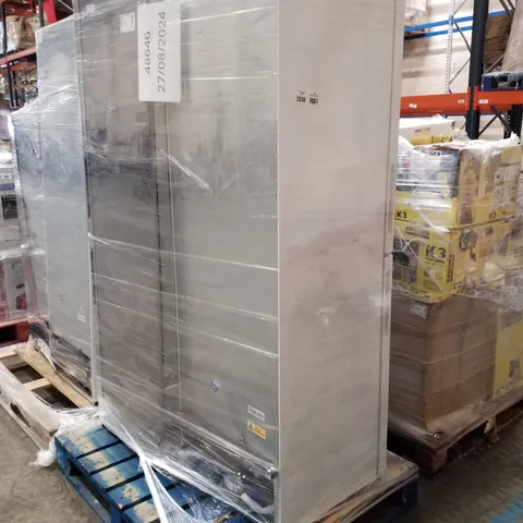 BOSCH SERIE 2 FREESTANDING FRIDGE FREEZER SILVER AND BOSCH  SERIES 2 KGN FRIDGE FREEZER - UNPROCESSED RAW RETURNS