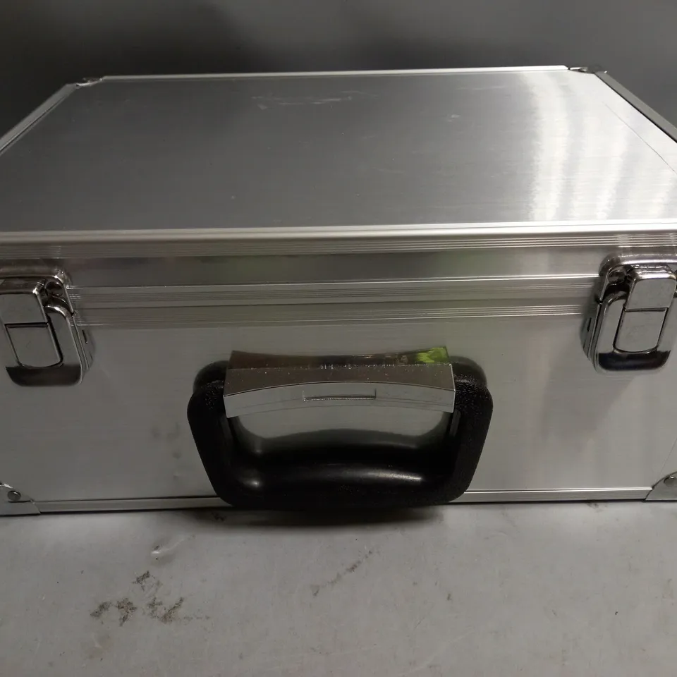 BOXED POTENSIC T25 DRONE IN A SILVER CASE