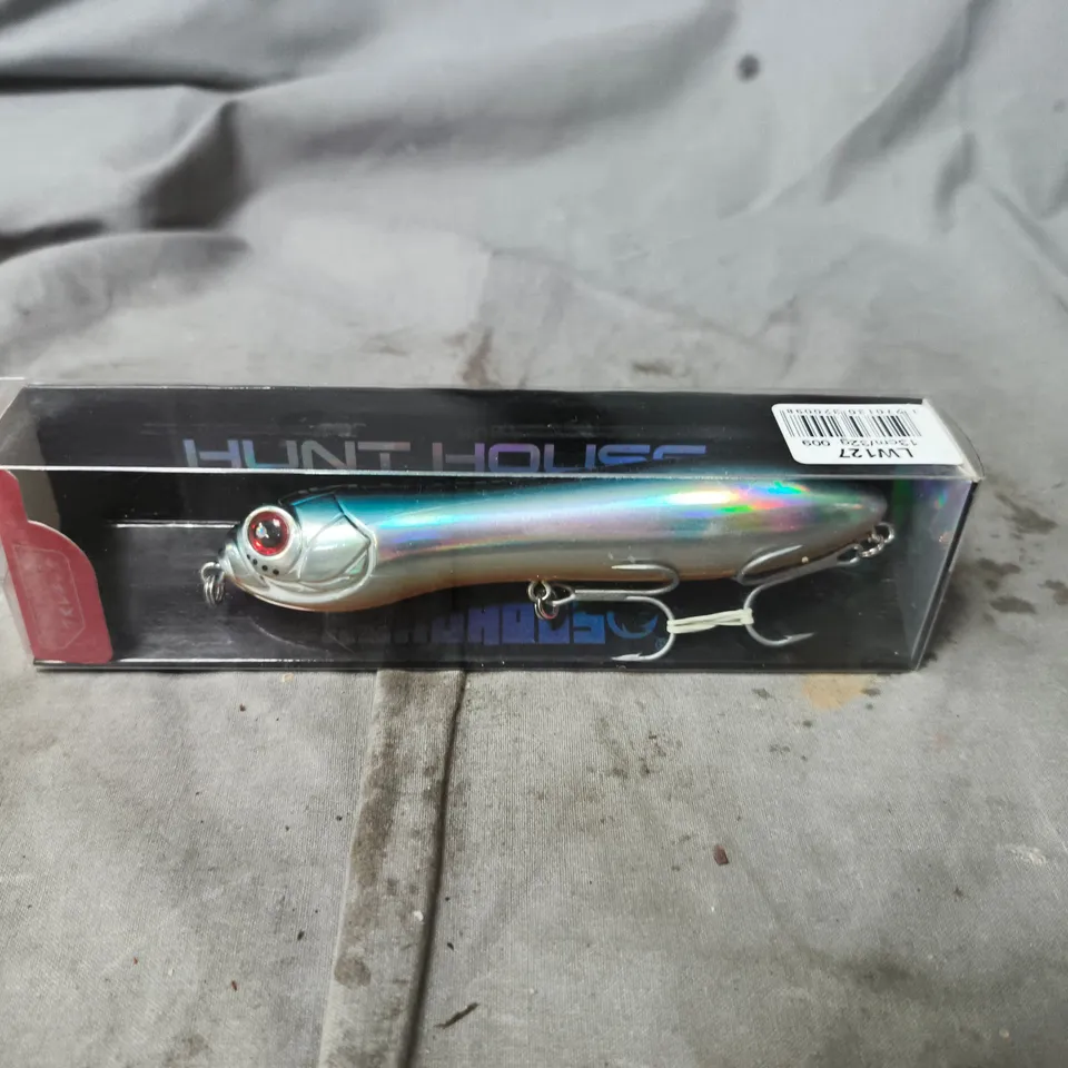 HUNT HOUSE IRIDESCENT FISHING LURE IN ORIGINAL PACKAGING