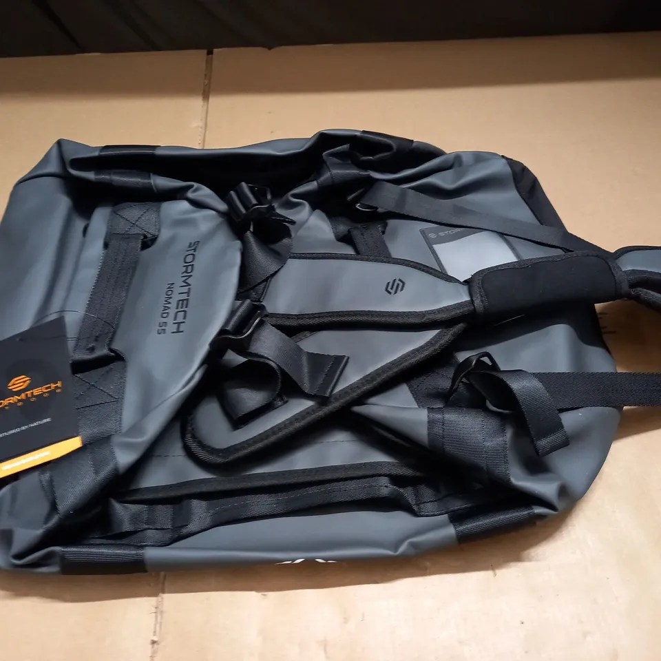 STORMTECH NOMAD DUFFLE BAG 