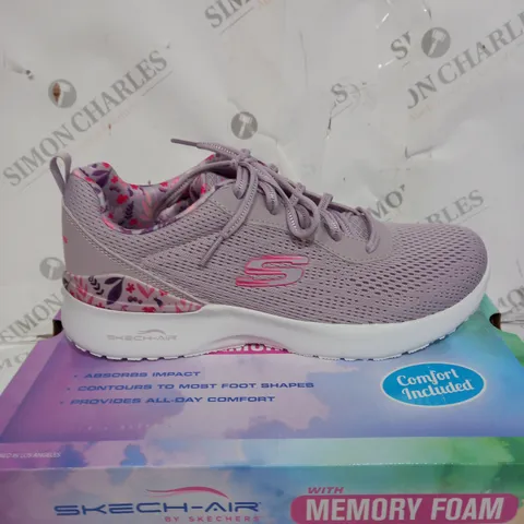 BOXED PAIR OF PINK SKETCH-AIR TRAINERS SIZE 6