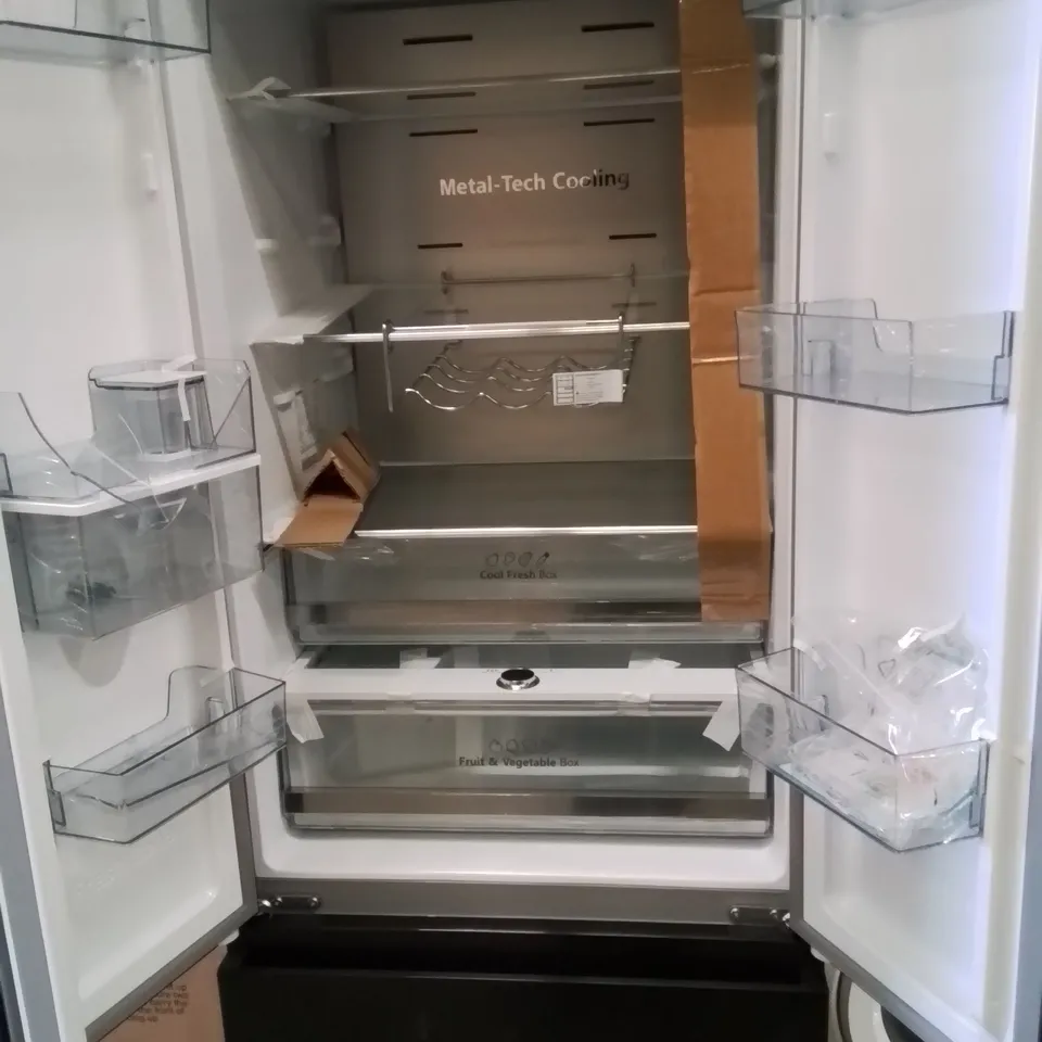 HISENSE PUREFLAT RF632N4WFE AMERICAN STYLE FRIDGE FREEZER - BLACK WITH WATER DISPENSER 