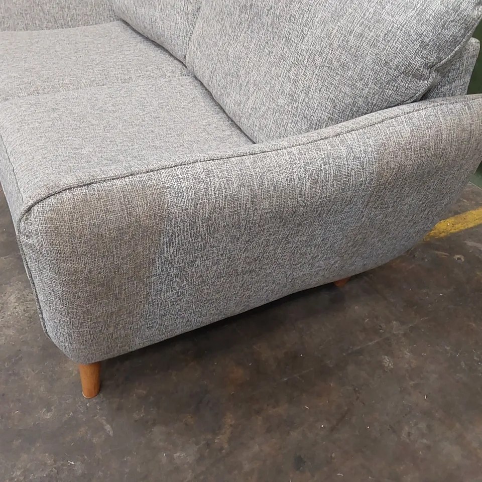 DESIGNER 3 SEATER LIGHT GREY FABRIC UPHOLSTERED SOFA
