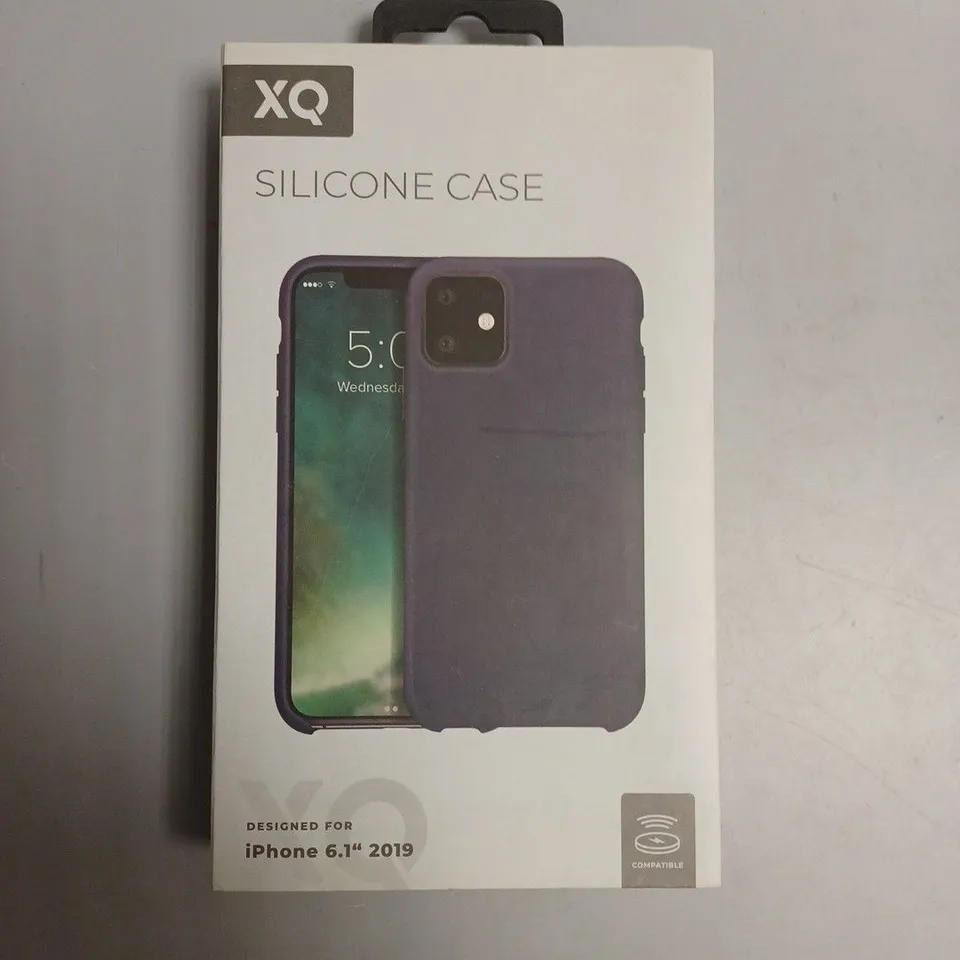 APPROXIMATELY 40 BRAND NEW BOXED XQ SILICONE CASE FOR IPHONE 6.1" 2019               