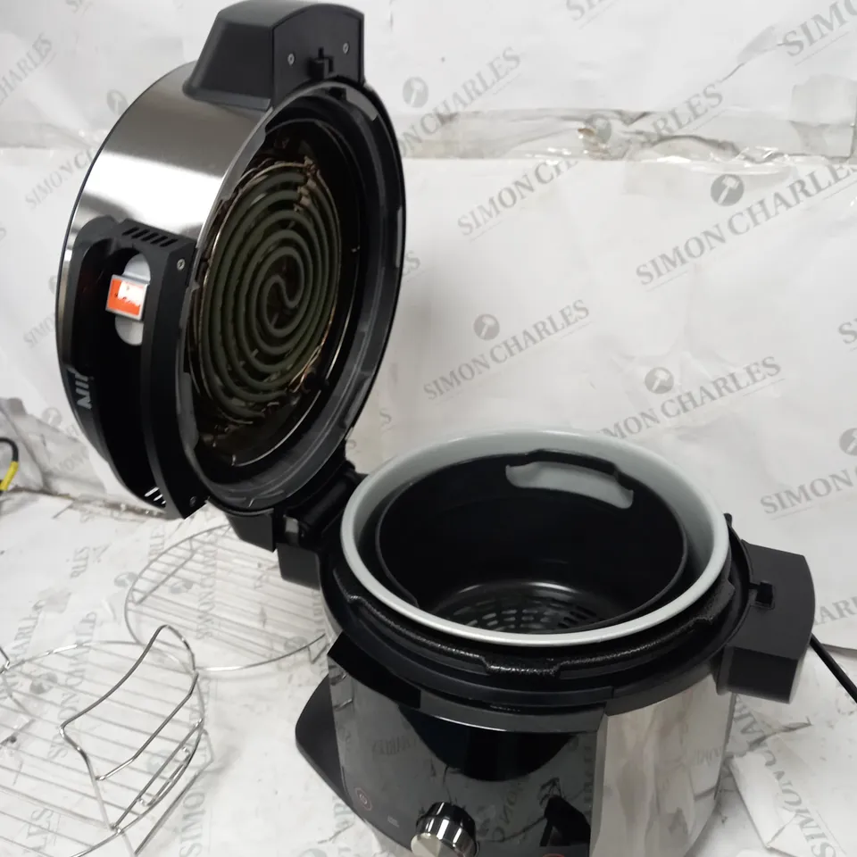 BOXED NINJA FOODI MAX SMARTLID 7.5L MULTI COOKER & AIR FRYER