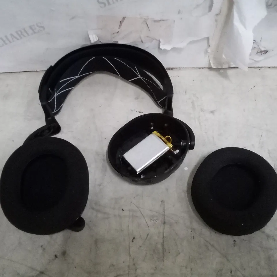 BOXED STEELSERIES ARCTIS 9 WIRELESS GAMING HEADSET