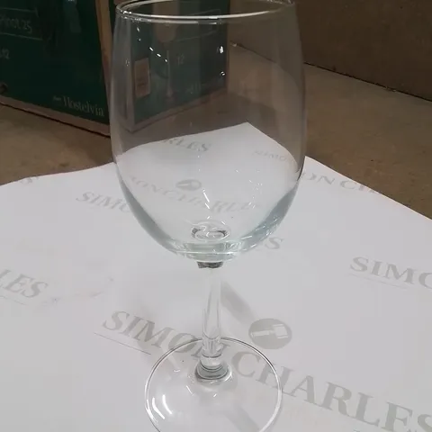 BOX CONTAINING 12 PILOT 25CL WINE GLASSES