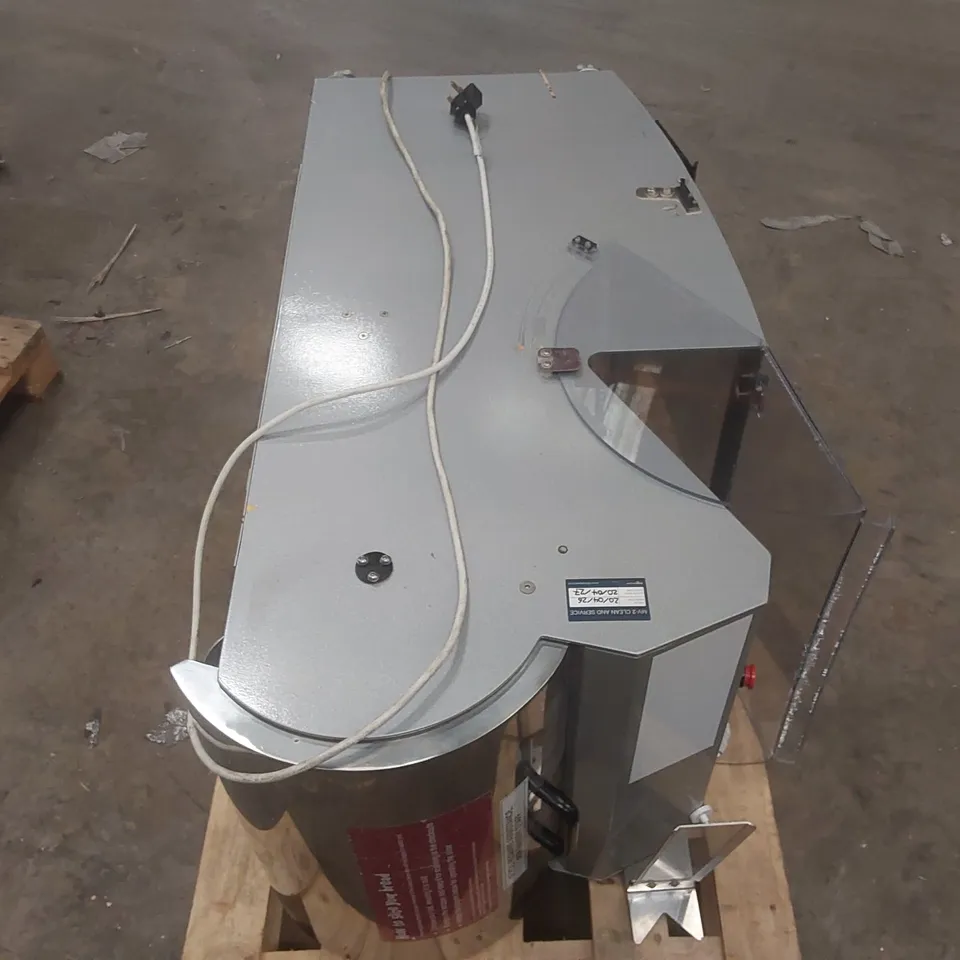 COMMERCIAL ELECTRIC BREAD SLICER