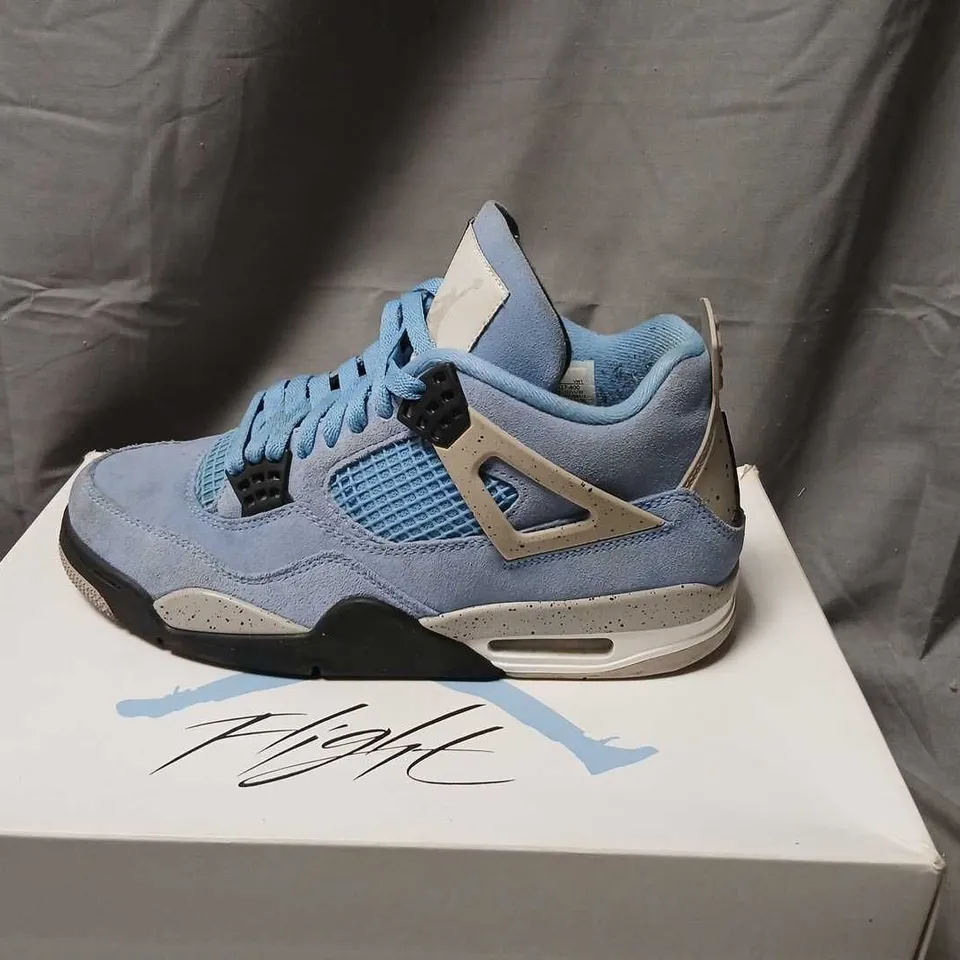 AIR JORDAN 4 RETRO UNIVERSITY BLUE/BLACK – UK 7 (US 8) MEN'S SNEAKERS
