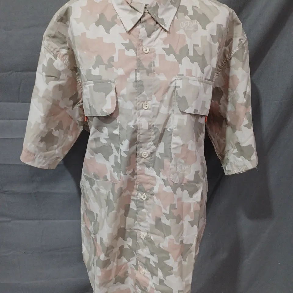 OLD TEJAS CAMOFLAGE SHORT SLEEVE SHIRT - L