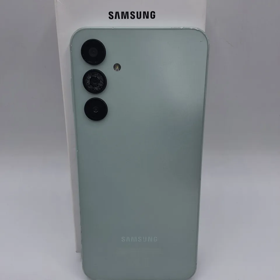 SAMSUNG GALAXY A16 4/128GB IN LIGHT GREEN - SM-A165F