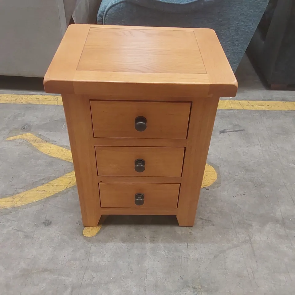 DESIGNER WOODEN 3 DRAWER CHEST OF DRAWERS