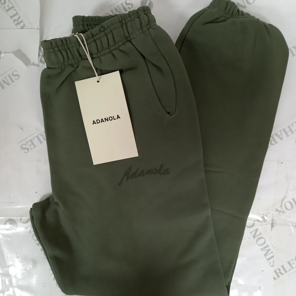 ADANOLA FREEHAND SWEATPANTS IN KHAKI GREEN SIZE S