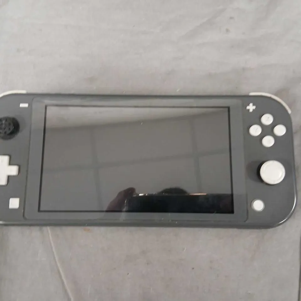 NINTENDO SWITCH LITE HANDHELD CONSOLE – GREY