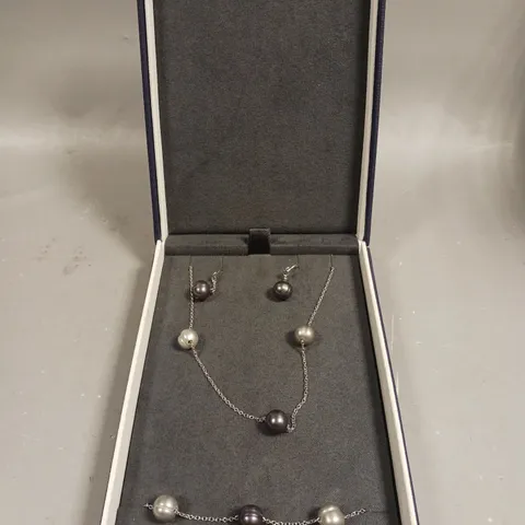 LARA PEARL JEWELLERY SET
