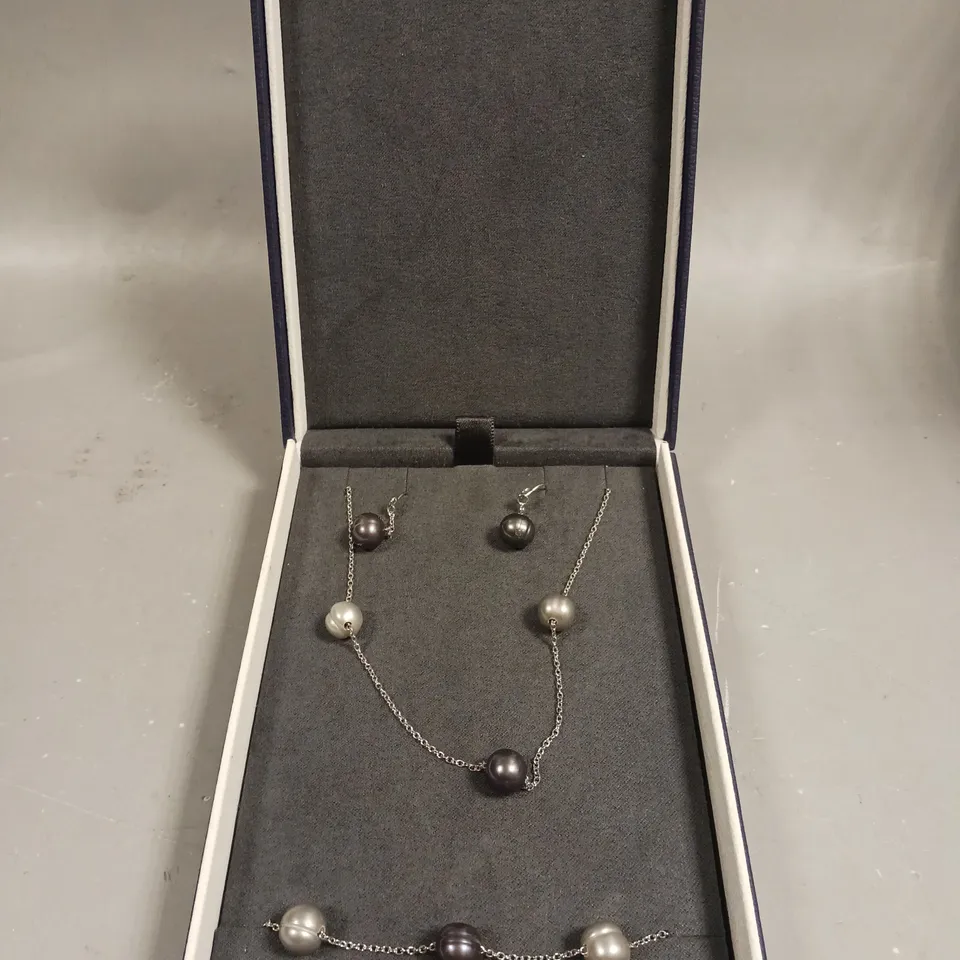 LARA PEARL JEWELLERY SET 
