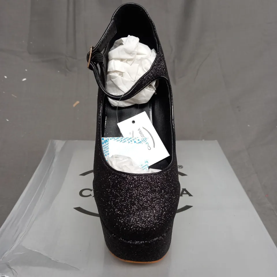 BOX OF APPROXIMATELY 14 BOXED BLACK GLITTER HIGH HEEL SHOES IN VARIOUS SIZES